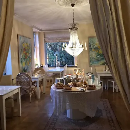 Casa Corner Bed & Breakfast 3*