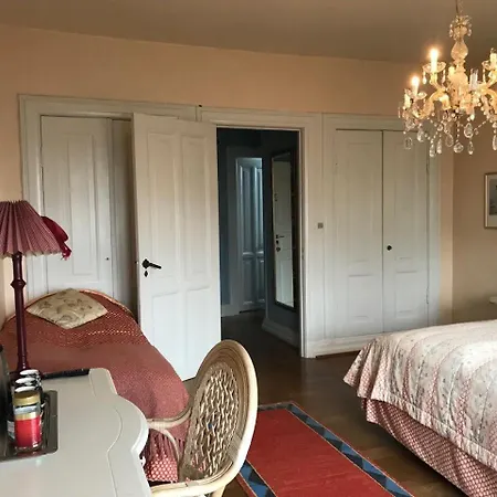 Casa Corner 3*