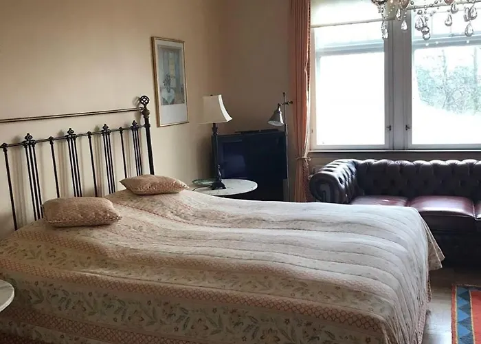 Couette-café Casa Corner Bed & Breakfast