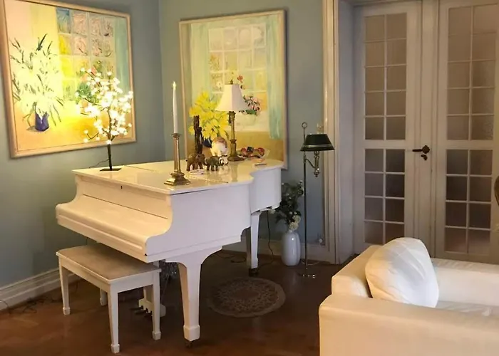 Casa Corner Bed & Breakfast