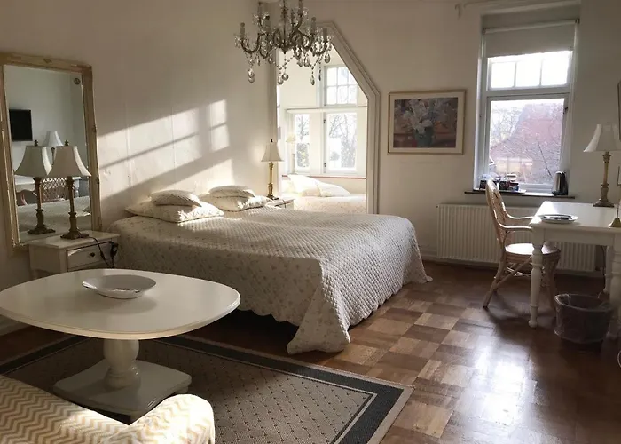 Casa Corner Bed & Breakfast 3*