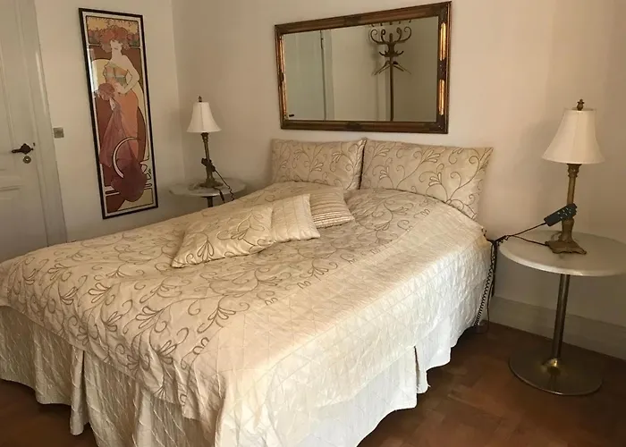 Couette-café Casa Corner Bed & Breakfast 3*